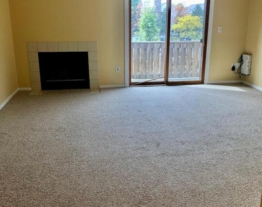 1802 Ravens Crest Dr E - Photo Thumbnail 6