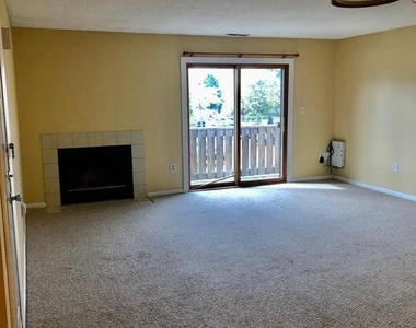 1802 Ravens Crest Dr E - Photo Thumbnail 5