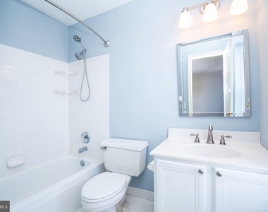 128 S Barrow Place - Photo Thumbnail 20