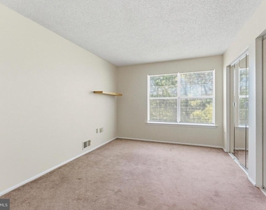 96 Willow Ct - Photo Thumbnail 18