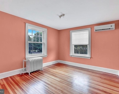 121 Kensington Avenue - Photo Thumbnail 15