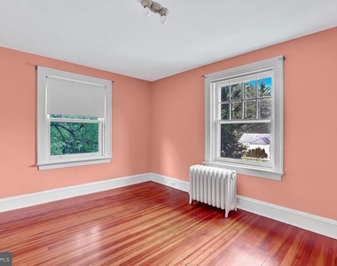 121 Kensington Avenue - Photo Thumbnail 16