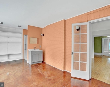 121 Kensington Avenue - Photo Thumbnail 6