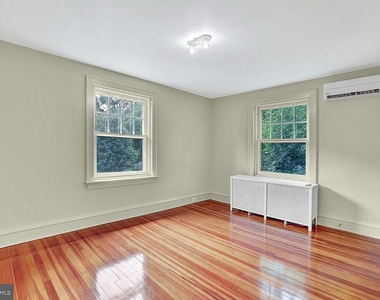 121 Kensington Avenue - Photo Thumbnail 18