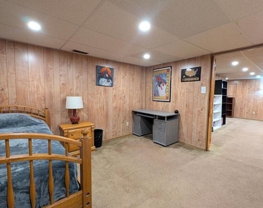 609 Hartland Court - Photo Thumbnail 29