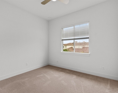 2050 Lohmans Spur Rd Unit 804 - Photo Thumbnail 8
