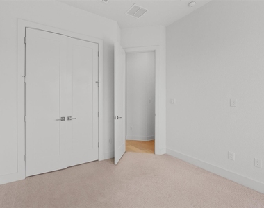 2050 Lohmans Spur Rd Unit 804 - Photo Thumbnail 5