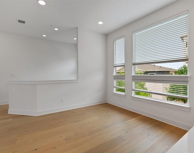 2050 Lohmans Spur Rd Unit 804 - Photo Thumbnail 11