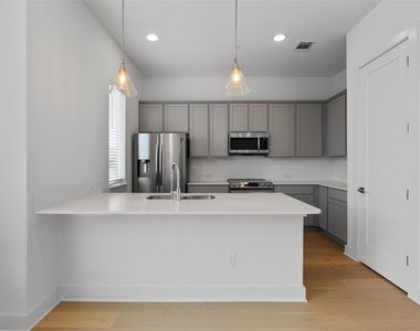 2050 Lohmans Spur Rd Unit 804 - Photo Thumbnail 13