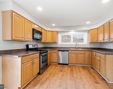 1286 Glassboro Road - Photo Thumbnail 11