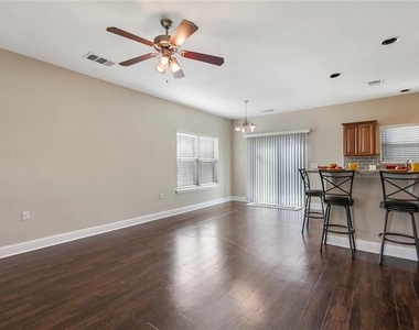 6011 Fairway St - Photo Thumbnail 11