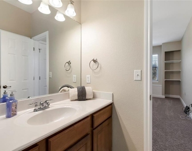 6011 Fairway St - Photo Thumbnail 24
