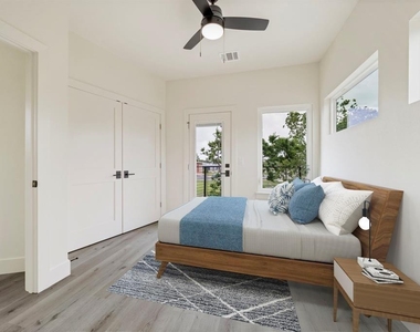 8507 Hathaway Dr - Photo Thumbnail 18