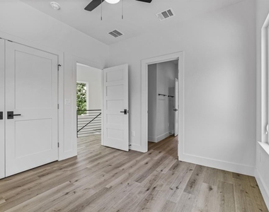 8507 Hathaway Dr - Photo Thumbnail 25