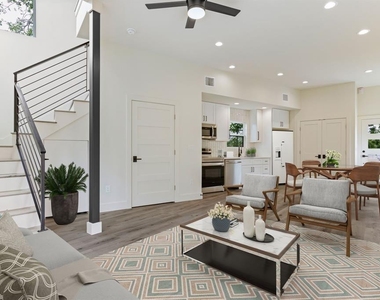 8507 Hathaway Dr - Photo Thumbnail 10