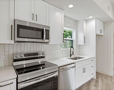 8507 Hathaway Dr - Photo Thumbnail 30