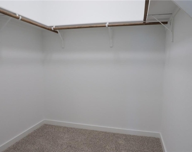 3720 Niddry Dr - Photo Thumbnail 35