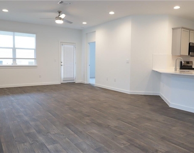 3720 Niddry Dr - Photo Thumbnail 12