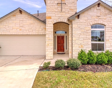 225 Deep Creek Dr - Photo Thumbnail 2
