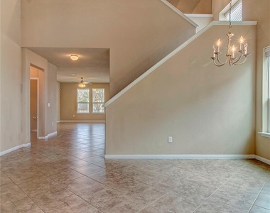 225 Deep Creek Dr - Photo Thumbnail 6
