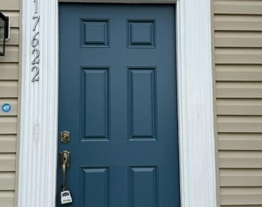 17622 Slate Way - Photo Thumbnail 2