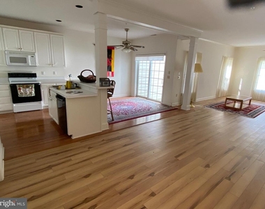 28498 Sawgrass Court - Photo Thumbnail 8