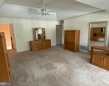 28498 Sawgrass Court - Photo Thumbnail 18