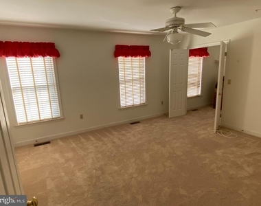 28498 Sawgrass Court - Photo Thumbnail 26