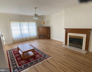 28498 Sawgrass Court - Photo Thumbnail 15