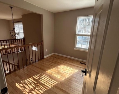 15006 Nebraska Lane - Photo Thumbnail 12