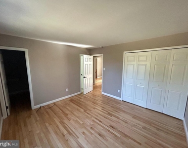 15006 Nebraska Lane - Photo Thumbnail 13