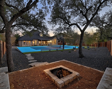 131 Eaton Ln - Photo Thumbnail 32