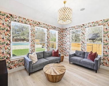 131 Eaton Ln - Photo Thumbnail 14