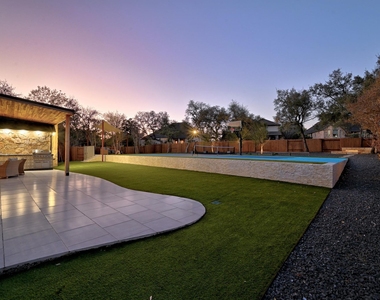 131 Eaton Ln - Photo Thumbnail 33