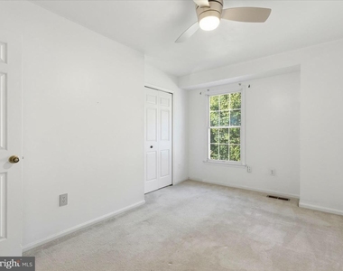 1403 Peartree Lane - Photo Thumbnail 23