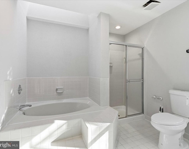 1403 Peartree Lane - Photo Thumbnail 21