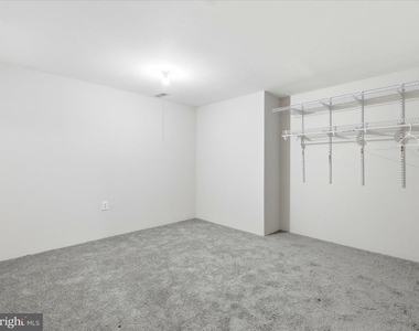 1403 Peartree Lane - Photo Thumbnail 30