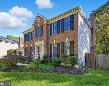 1403 Peartree Lane - Photo Thumbnail 3