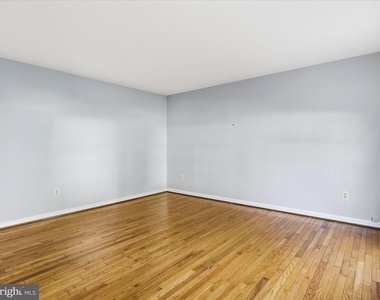 1403 Peartree Lane - Photo Thumbnail 14