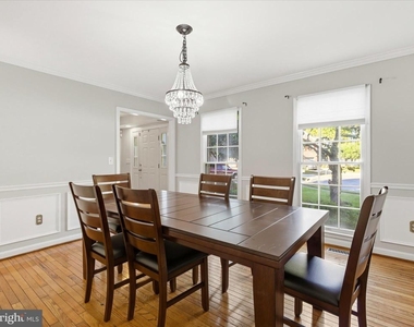 1403 Peartree Lane - Photo Thumbnail 8