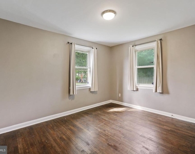 4411 Reamy Drive - Photo Thumbnail 3