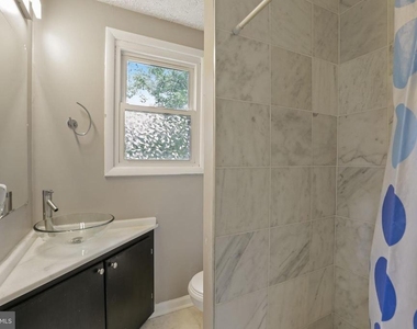 4411 Reamy Drive - Photo Thumbnail 14
