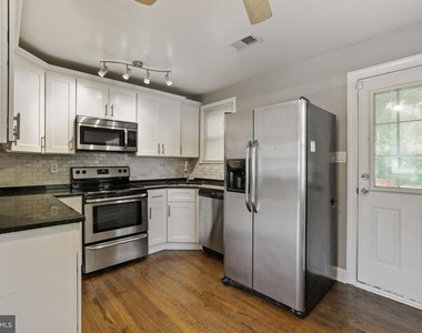 4411 Reamy Drive - Photo Thumbnail 8