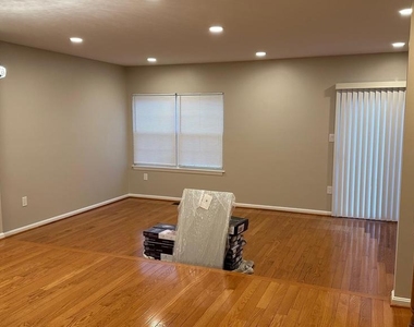 12308 Sandy Point Court - Photo Thumbnail 2