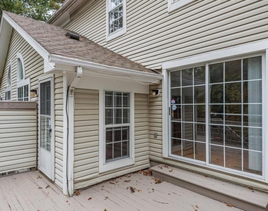20324 Butterwick Way - Photo Thumbnail 16
