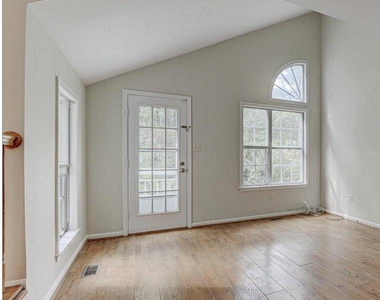 20324 Butterwick Way - Photo Thumbnail 12