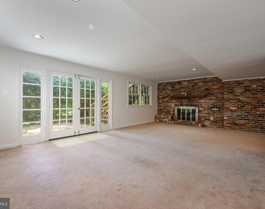 6728 Sulky Lane - Photo Thumbnail 41