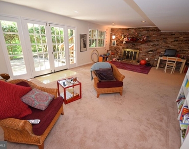 6728 Sulky Lane - Photo Thumbnail 25