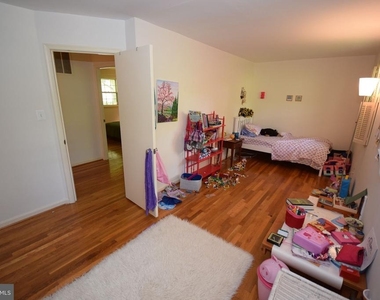 6728 Sulky Lane - Photo Thumbnail 20