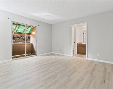 24 Marina Cir - Photo Thumbnail 7